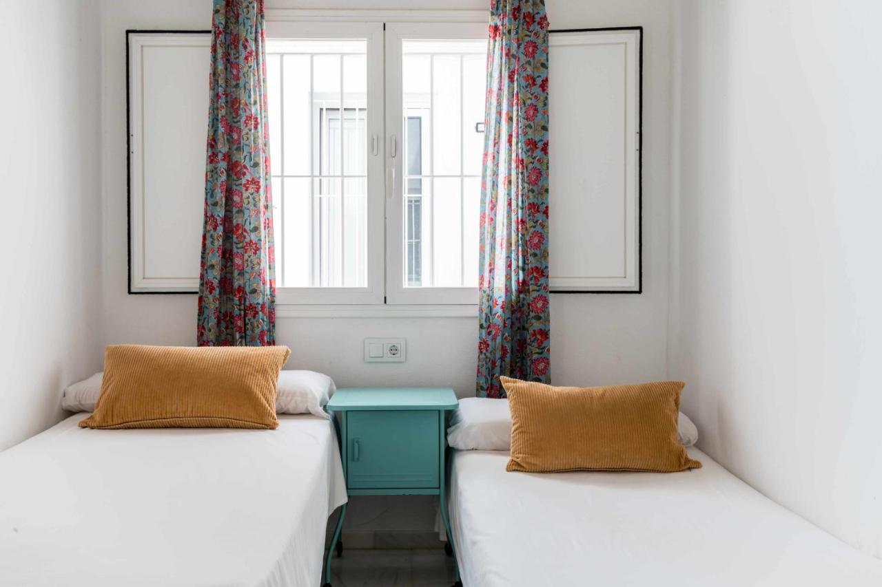 El Erizo Apartamentos Tarifa Bagian luar foto