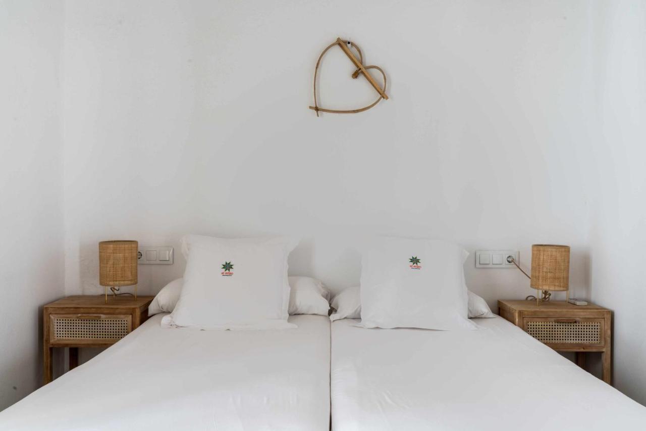 El Erizo Apartamentos Tarifa Bagian luar foto